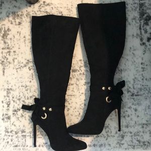 High heel boots